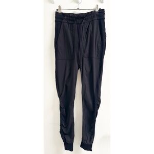 Lululemon Dance Studio Mid-Rise Jogger - Black - Size 4